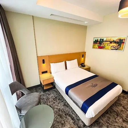 Triada Karakoey Hotel 3*
