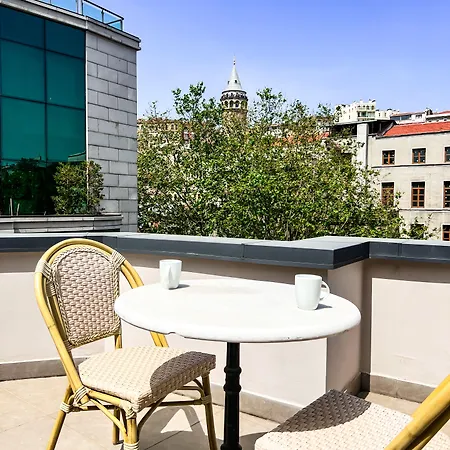 Triada Karakoey Отель 3*