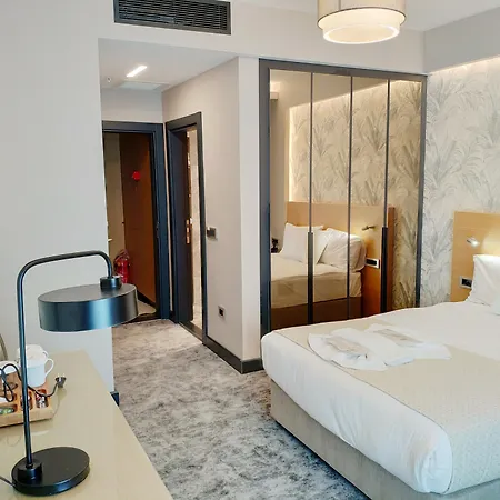 Triada Karakoey 3*