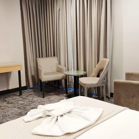 Triada Karakoey 3*