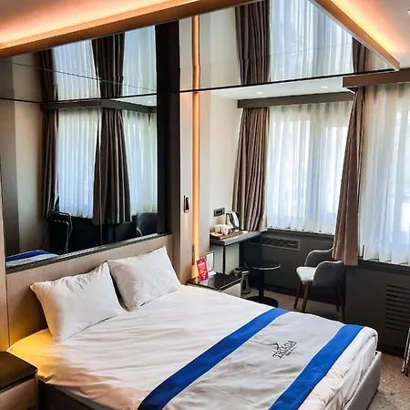 Hotel Triada Karakoey Istanbul