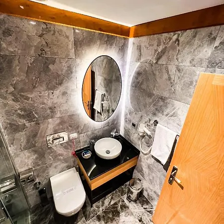 Triada Karakoey 3*