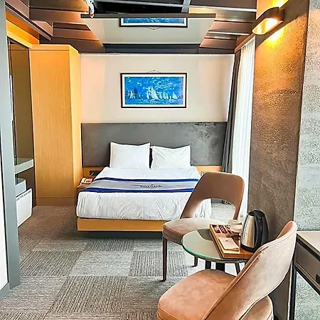 Triada Karakoey Hotel Istanbul