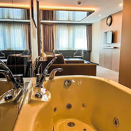 Triada Karakoey Hotel Istanbul