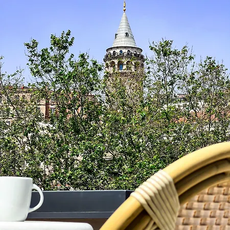 Triada Karakoey 3*