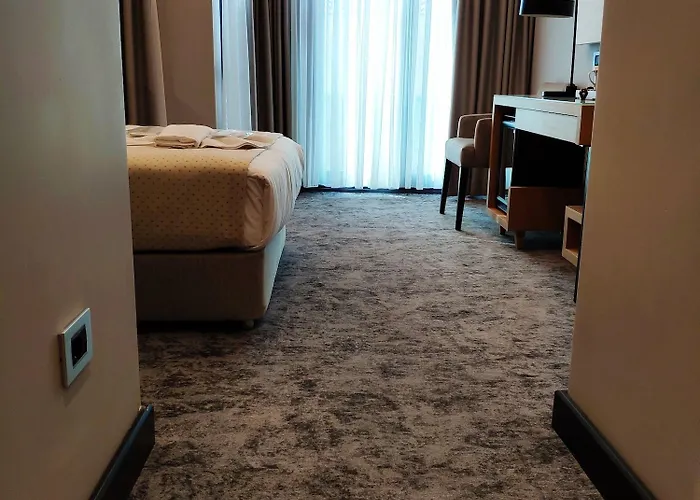 Triada Karakoey Istambul