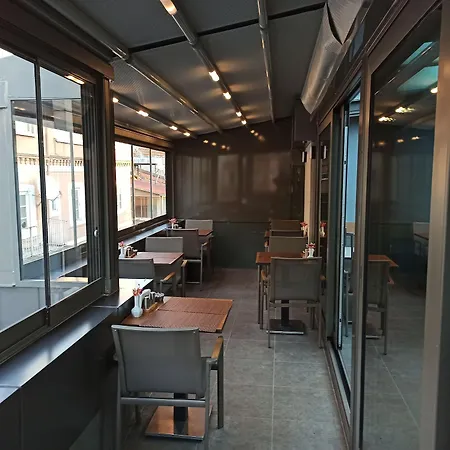 トリアダ カラキョイ 4*