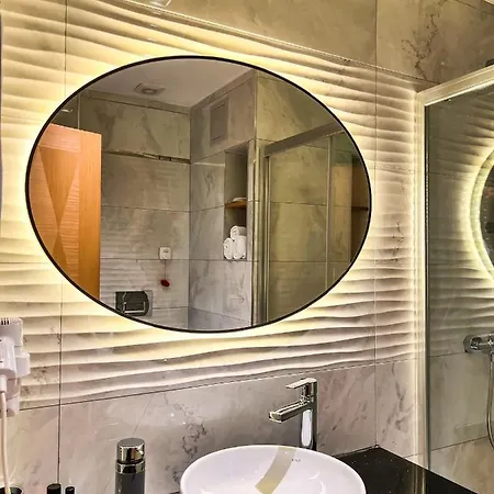 Triada Karakoey 3*