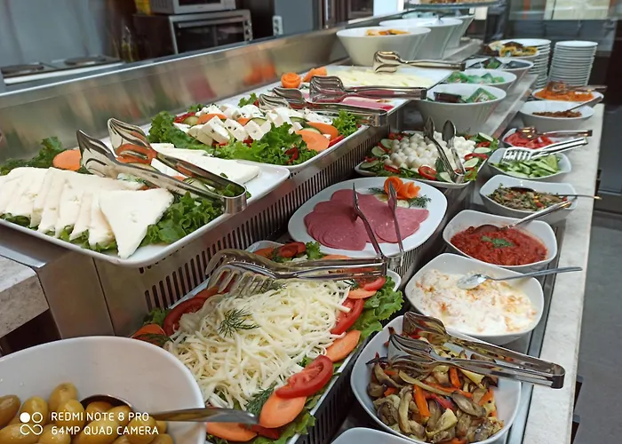 Triada Karakoey 酒店 3*