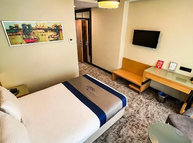 Triada Karakoey 3*