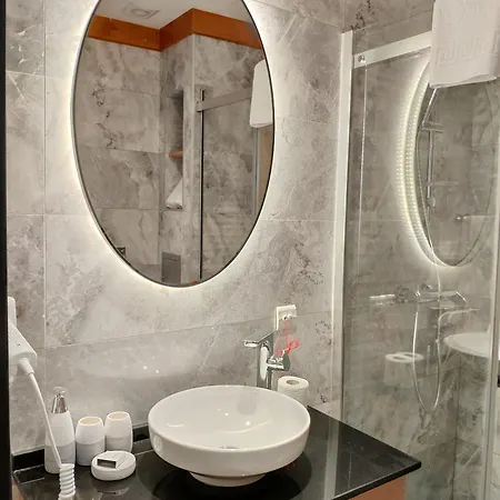 Triada Karakoey Отель Стамбул