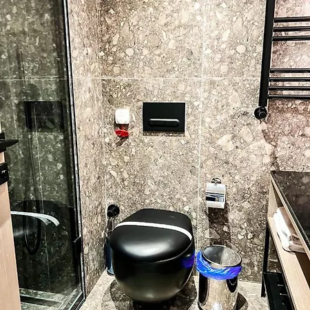 Отель Triada Karakoey