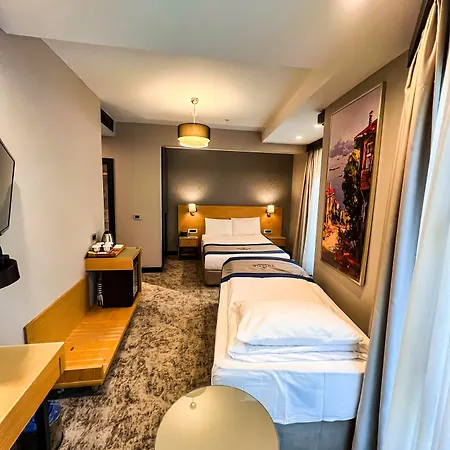 Triada Karakoey Hotel 3*